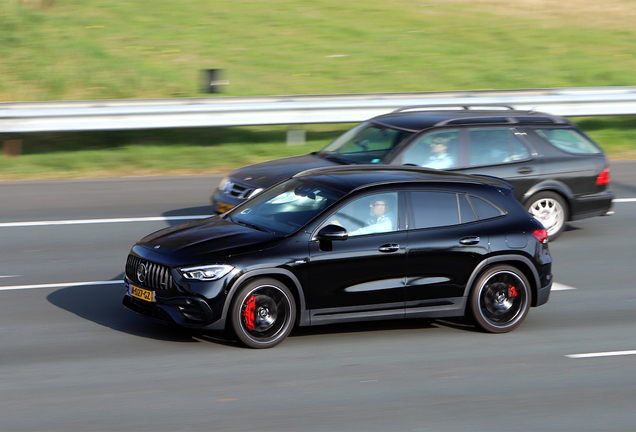 Mercedes-AMG GLA 45 S 4MATIC+ H247