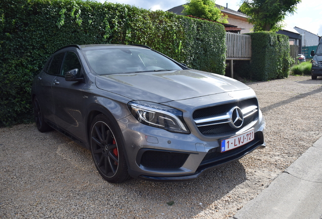 Mercedes-AMG GLA 45 X156