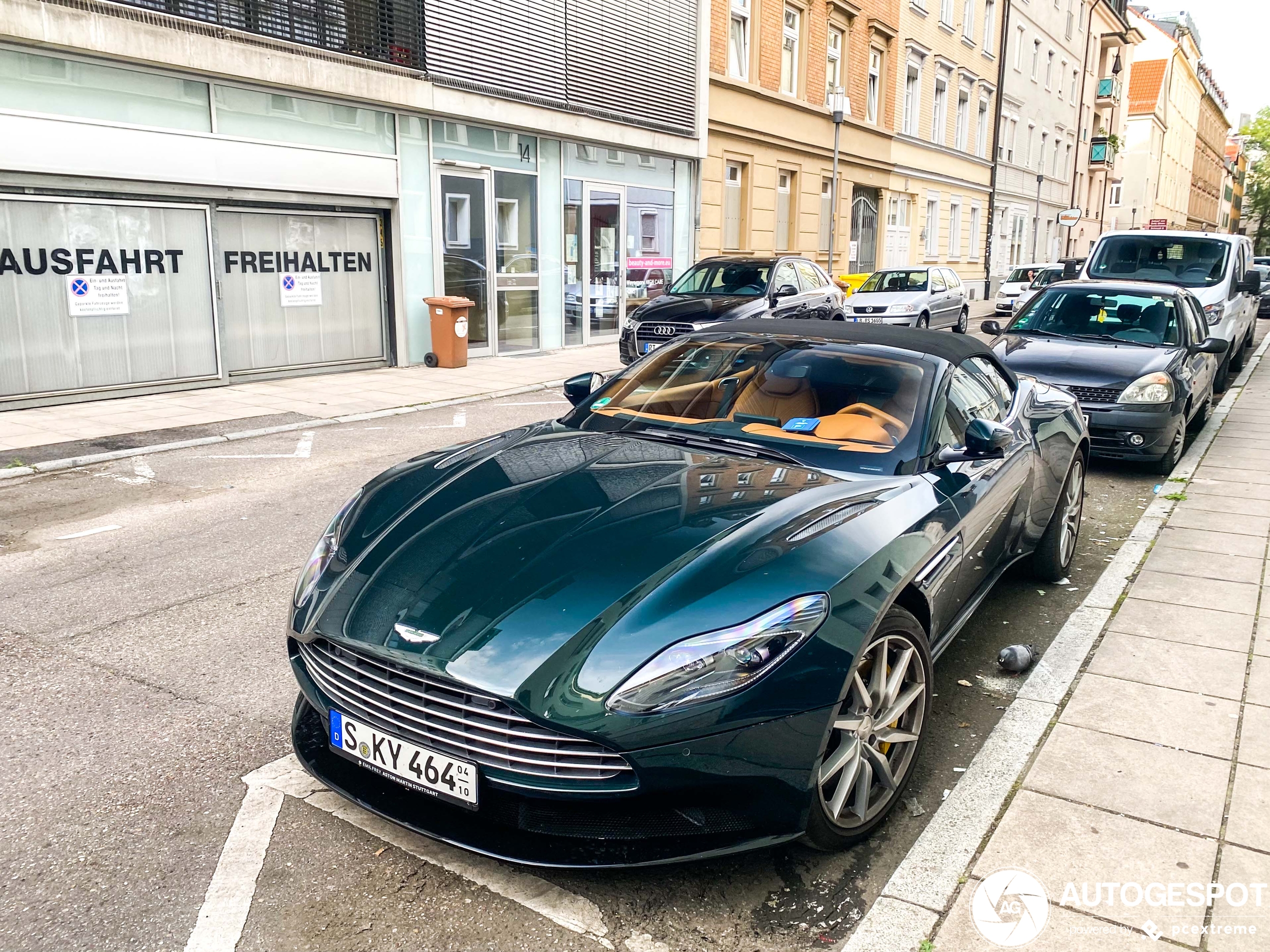 Aston Martin DB11 V8 Volante