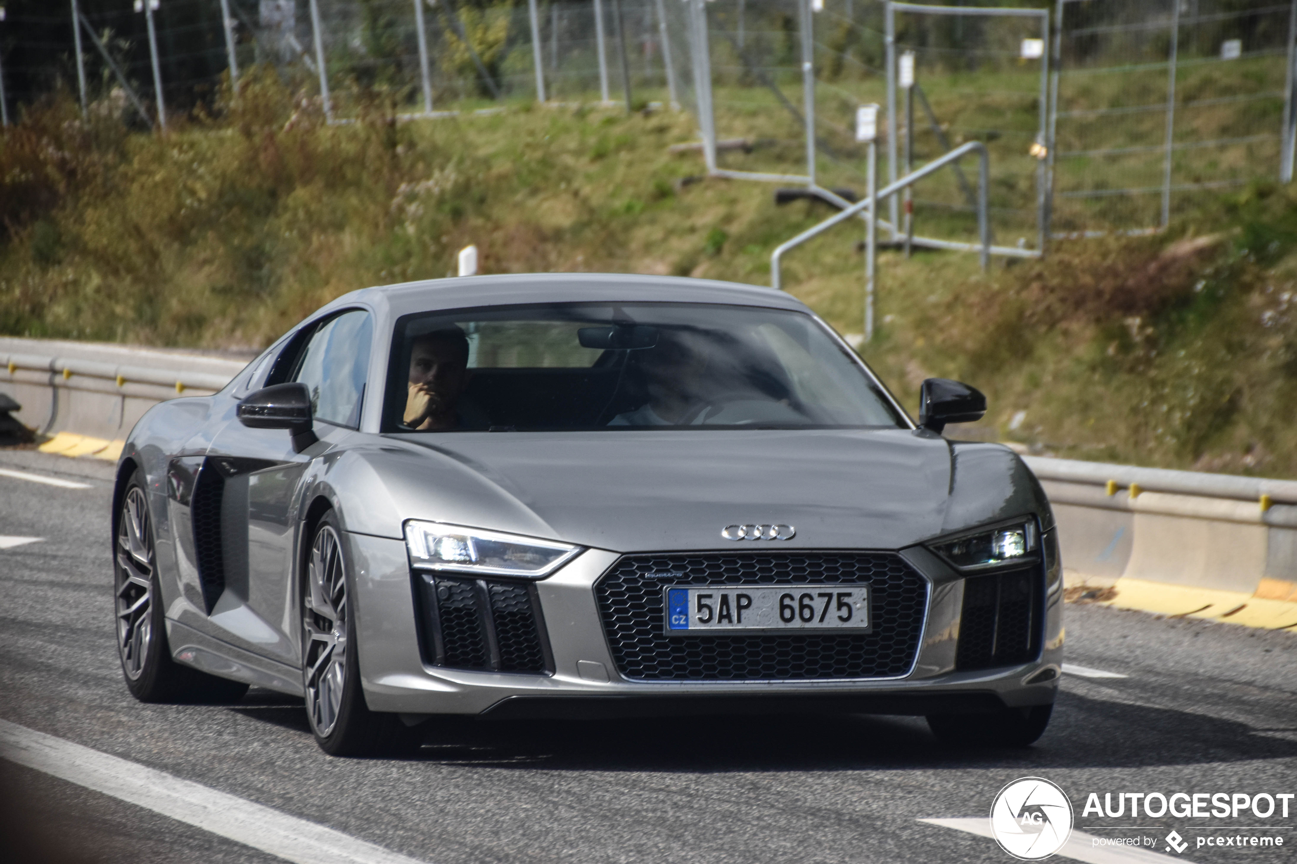 Audi R8 V10 2015