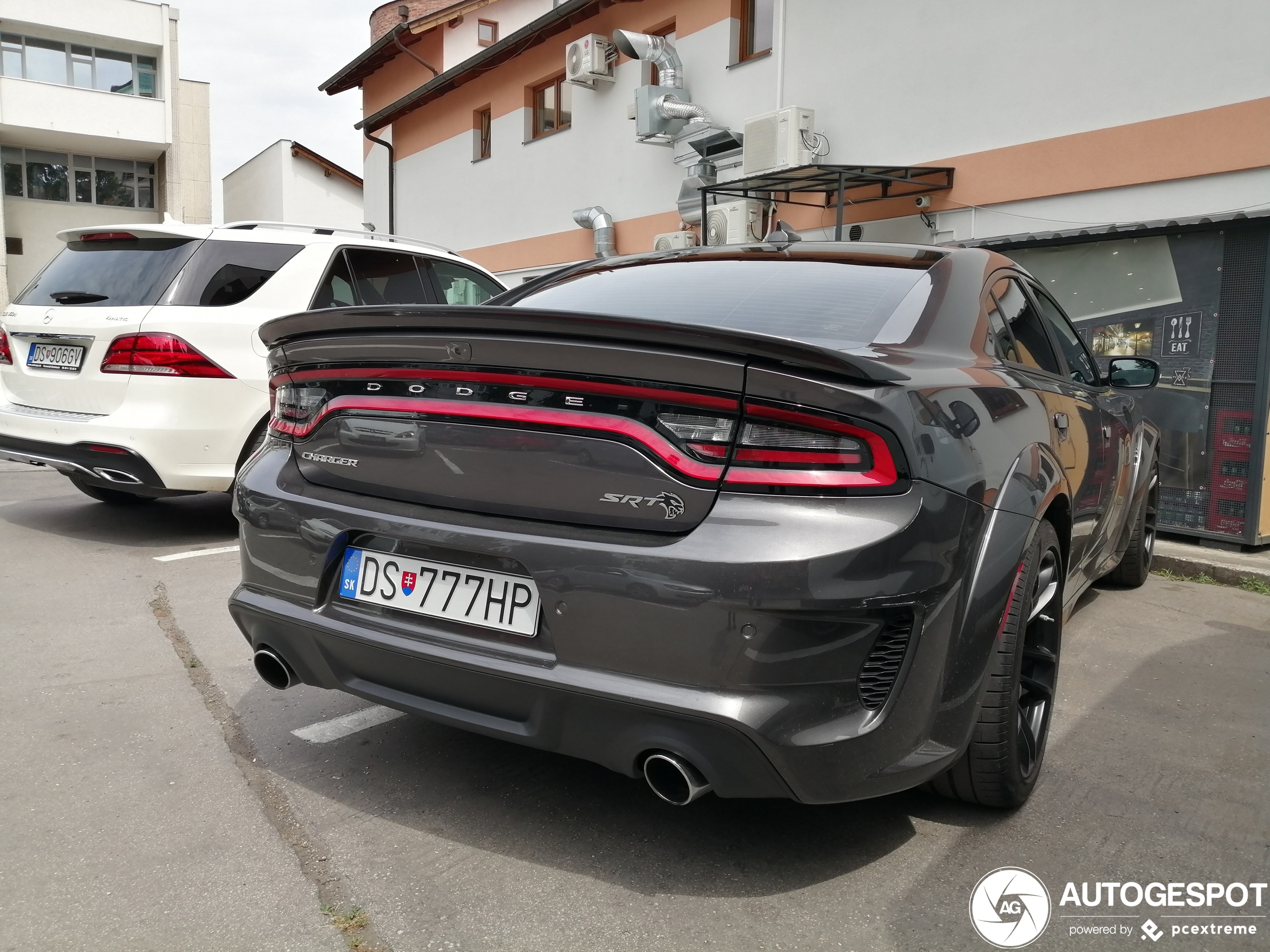 Dodge Charger SRT Hellcat Widebody