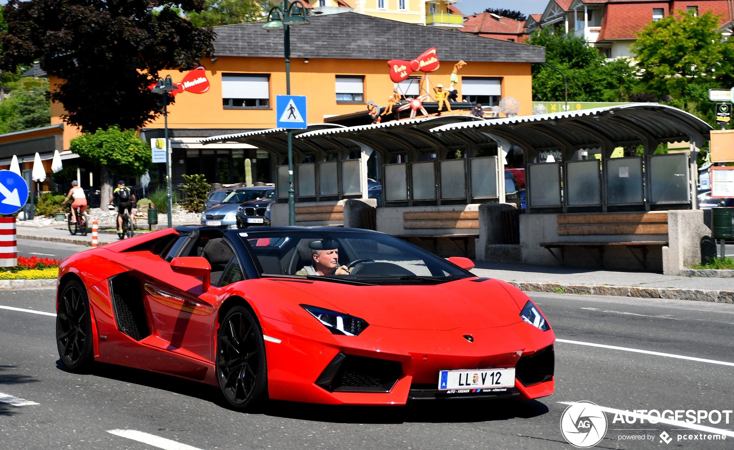 Lamborghini Aventador LP700-4 Roadster