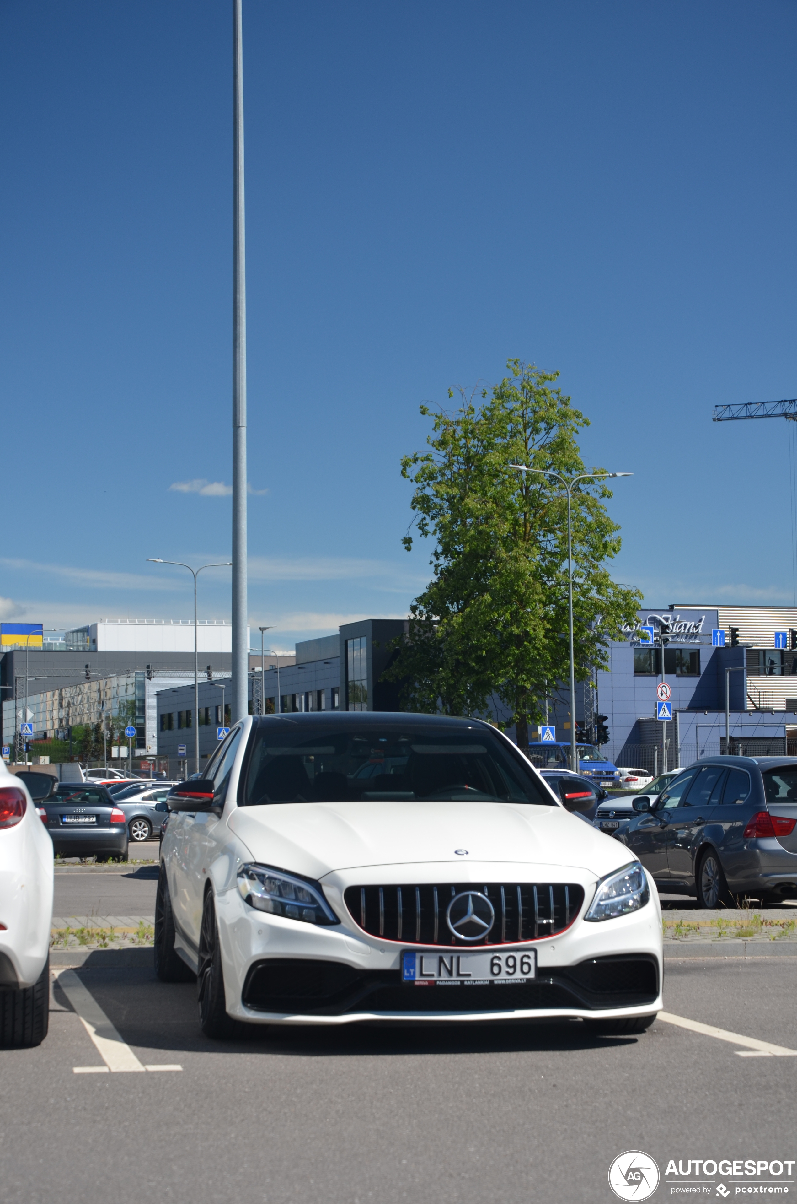 Mercedes-AMG C 63 S W205