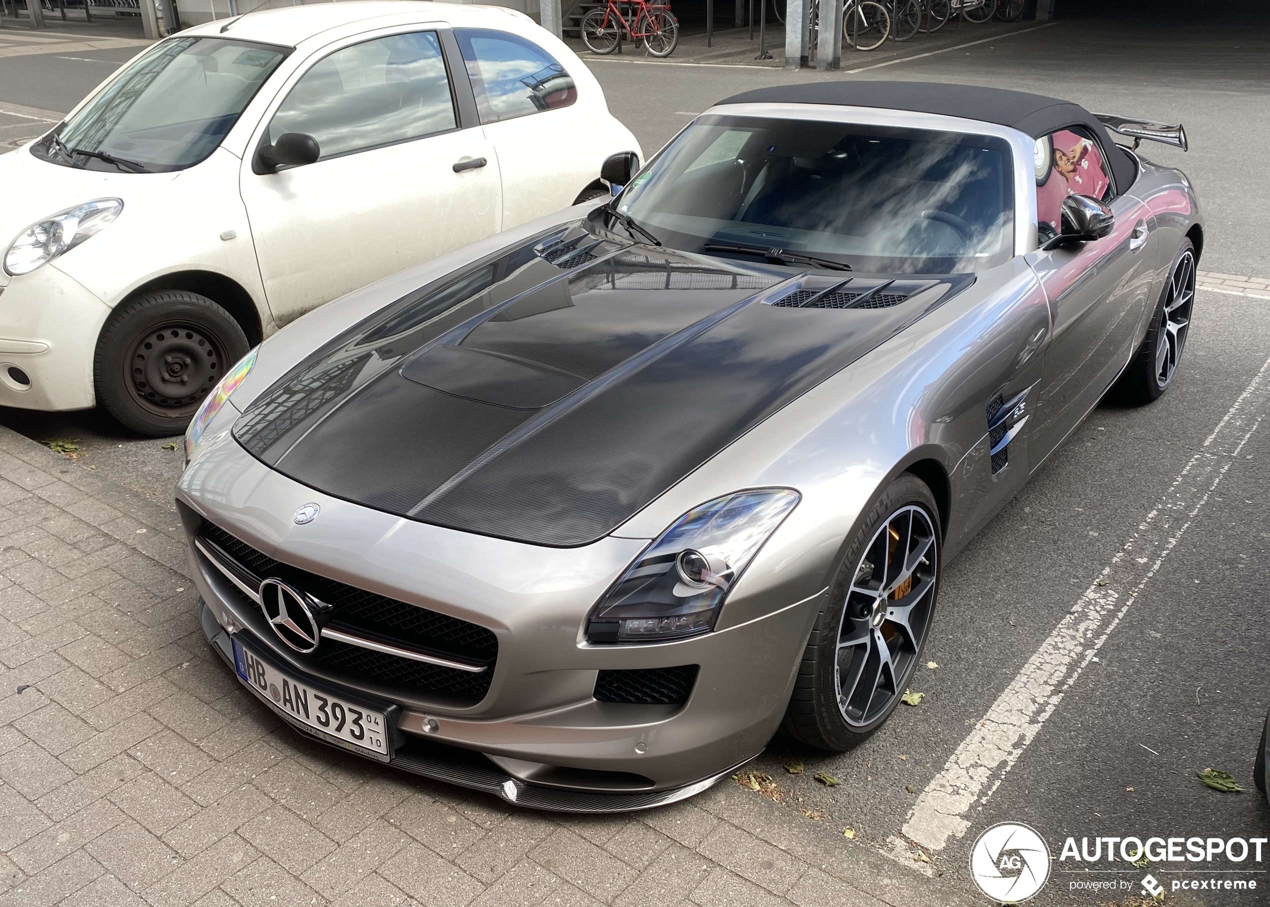 Mercedes-Benz SLS AMG GT Roadster Final Edition