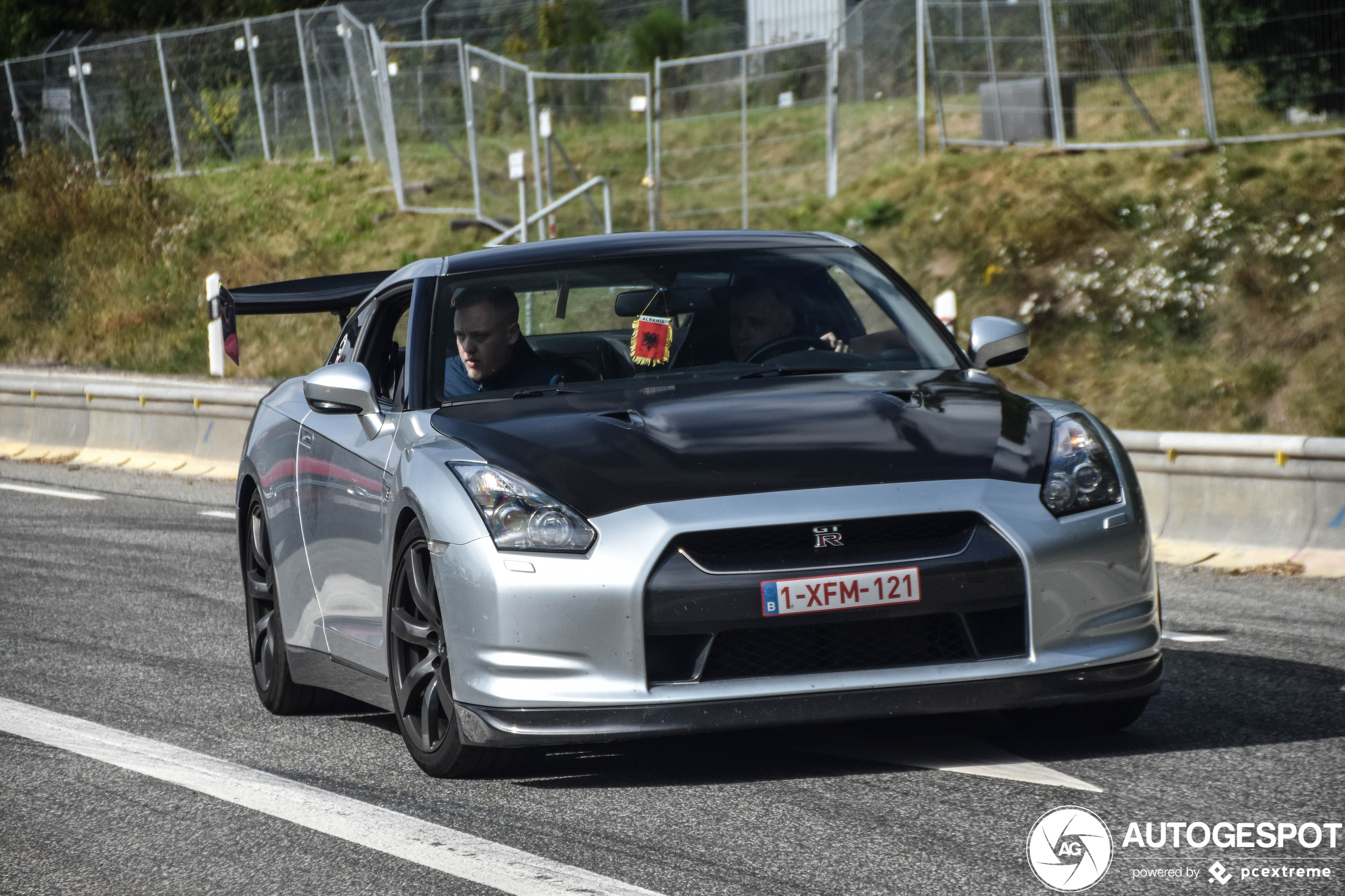 Nissan GT-R