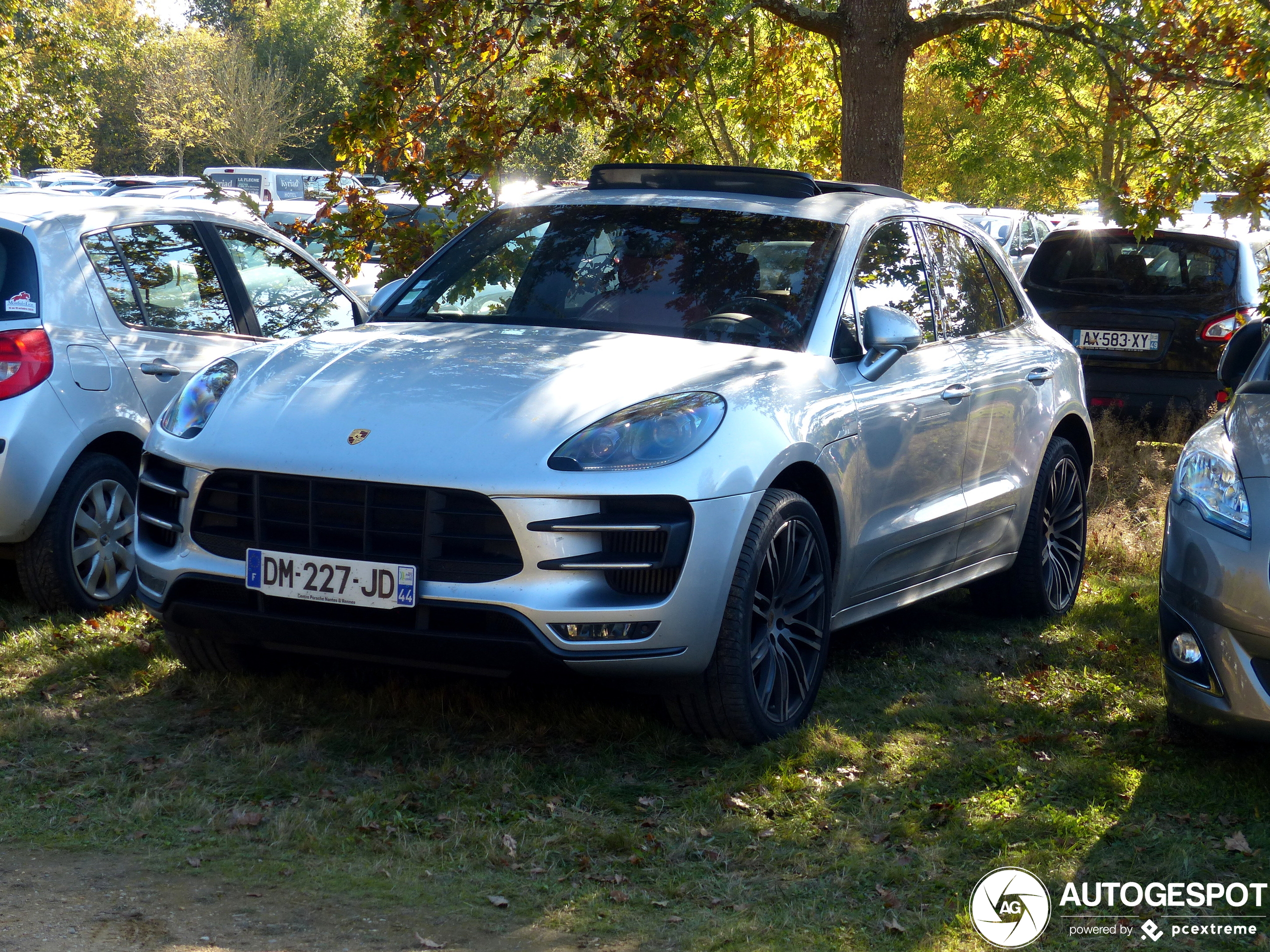 Porsche 95B Macan Turbo