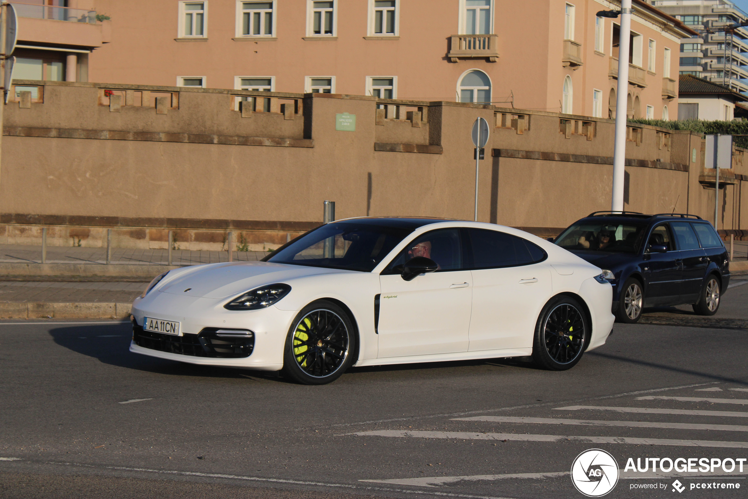 Porsche 971 Panamera Turbo S E-Hybrid