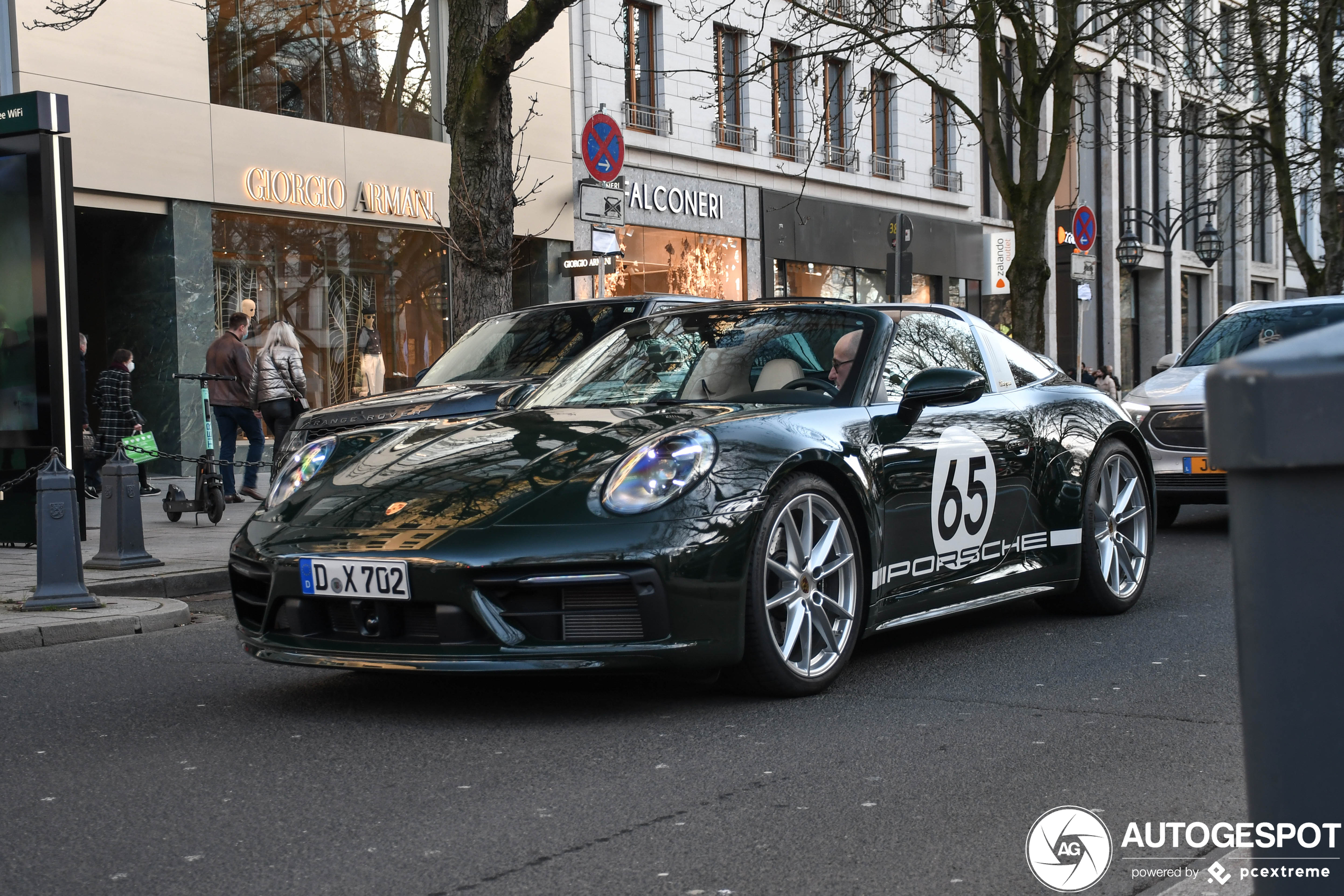 Porsche 992 Targa 4S Heritage Design Edition