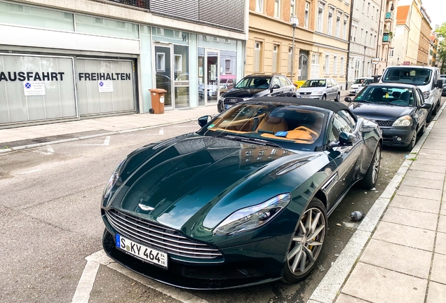 Aston Martin DB11 V8 Volante