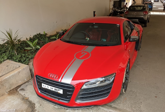 Audi R8 V10 Plus 2013