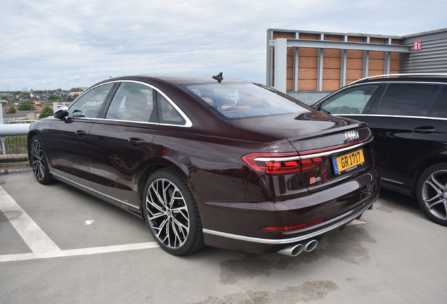 Audi S8 D5