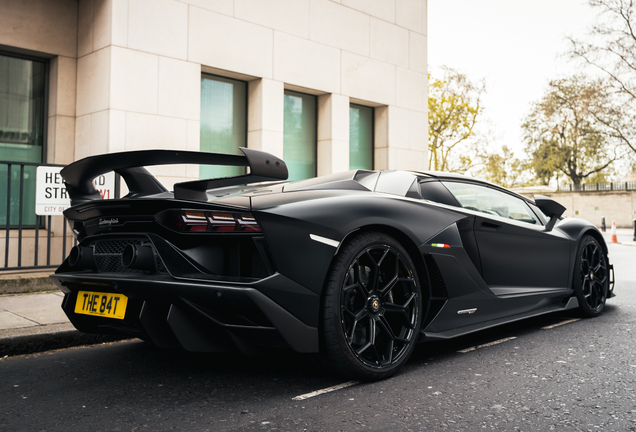 Lamborghini Aventador LP770-4 SVJ Roadster