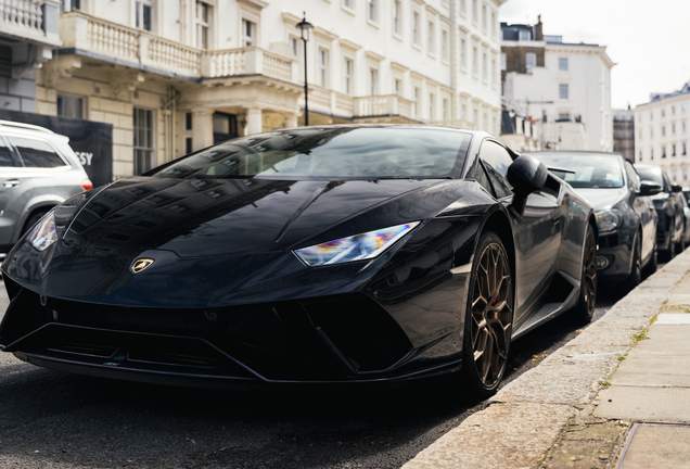 Lamborghini Huracán LP640-4 Performante