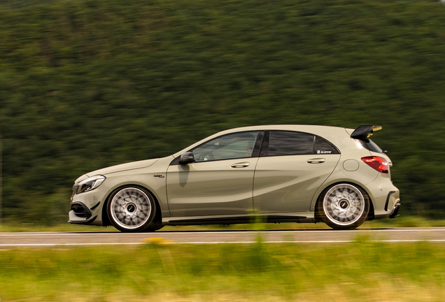 Mercedes-AMG A 45 W176 2015