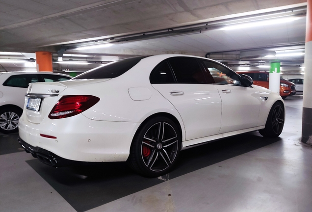 Mercedes-AMG E 63 S W213