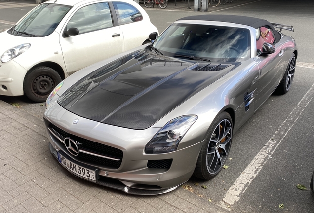 Mercedes-Benz SLS AMG GT Roadster Final Edition