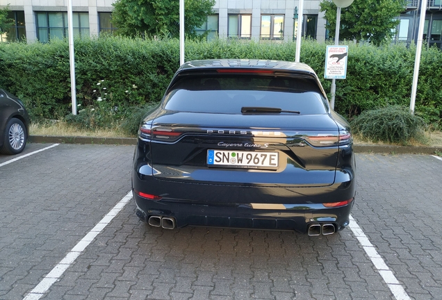 Porsche Cayenne Turbo S E-Hybrid