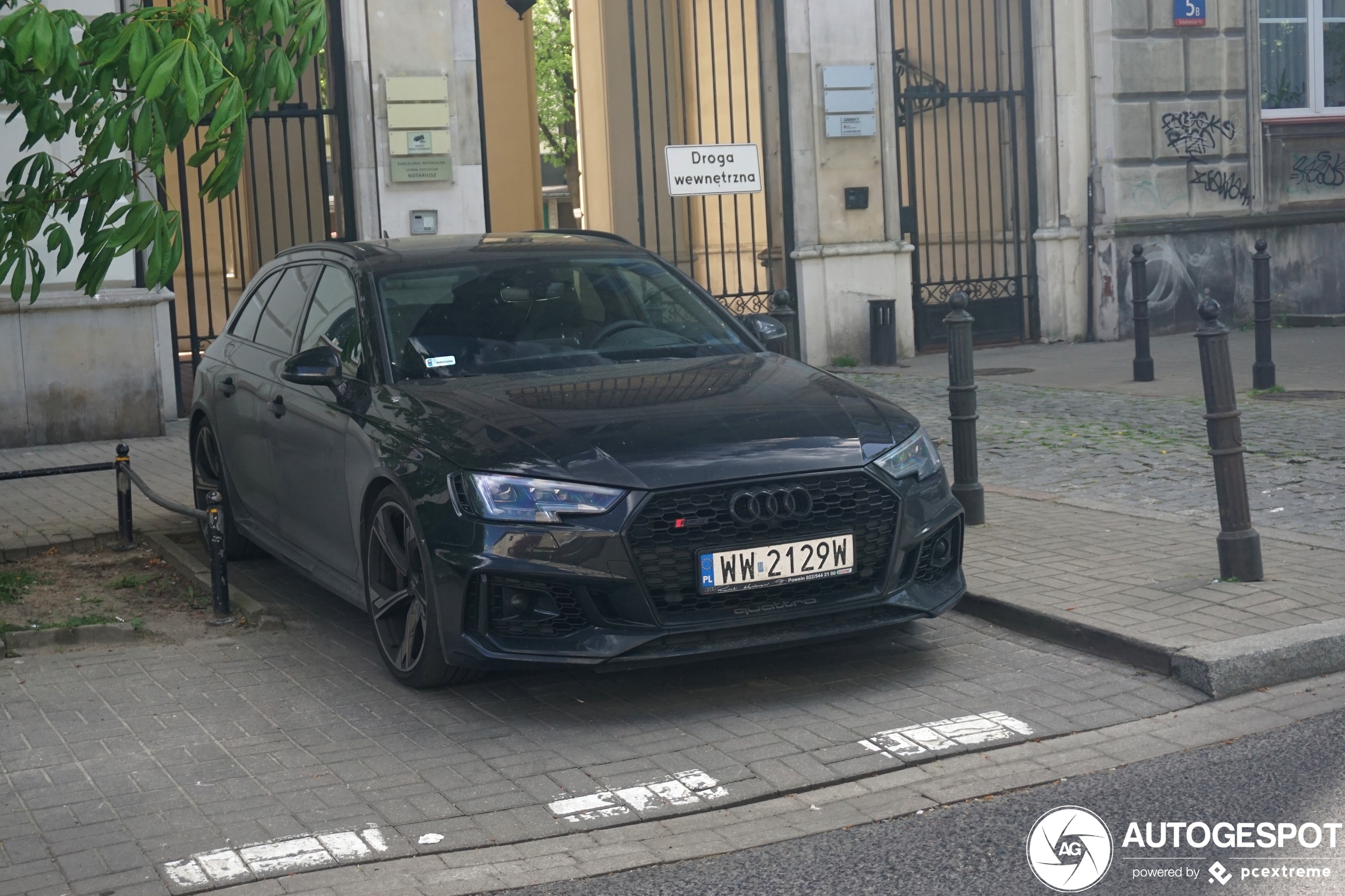 Audi RS4 Avant B9