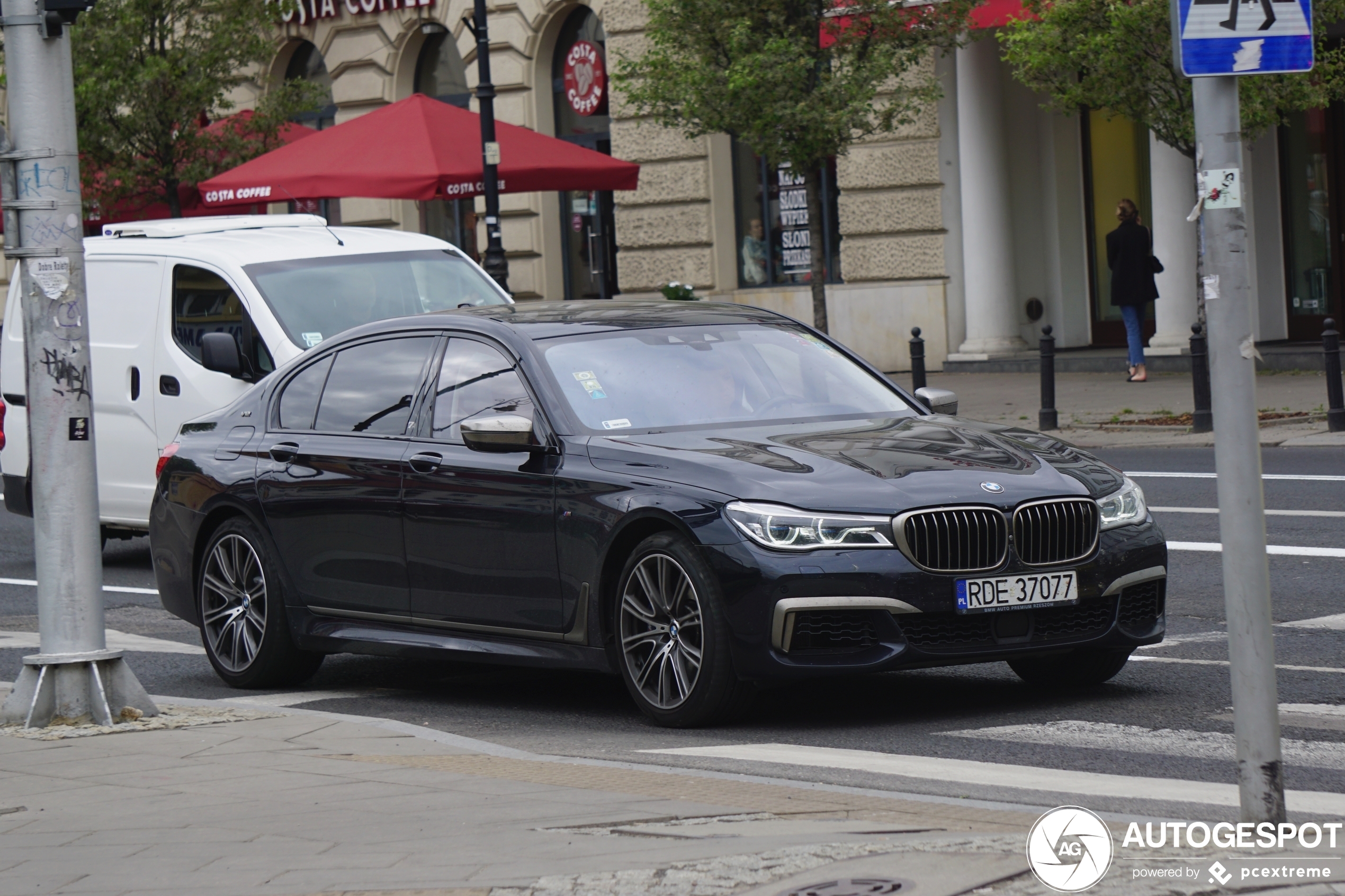 BMW M760Li xDrive 40 Jahre Edition