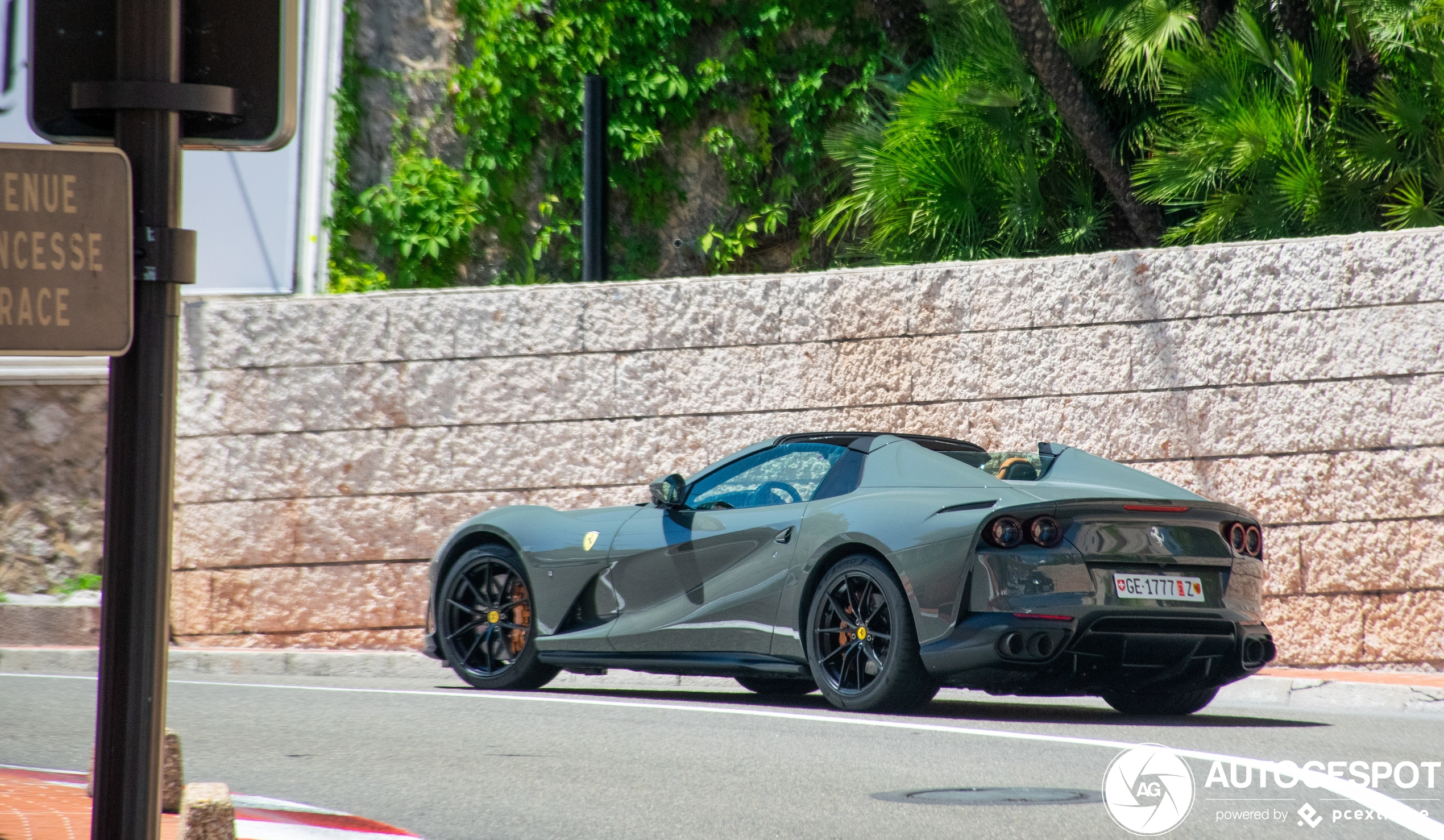 Ferrari 812 GTS