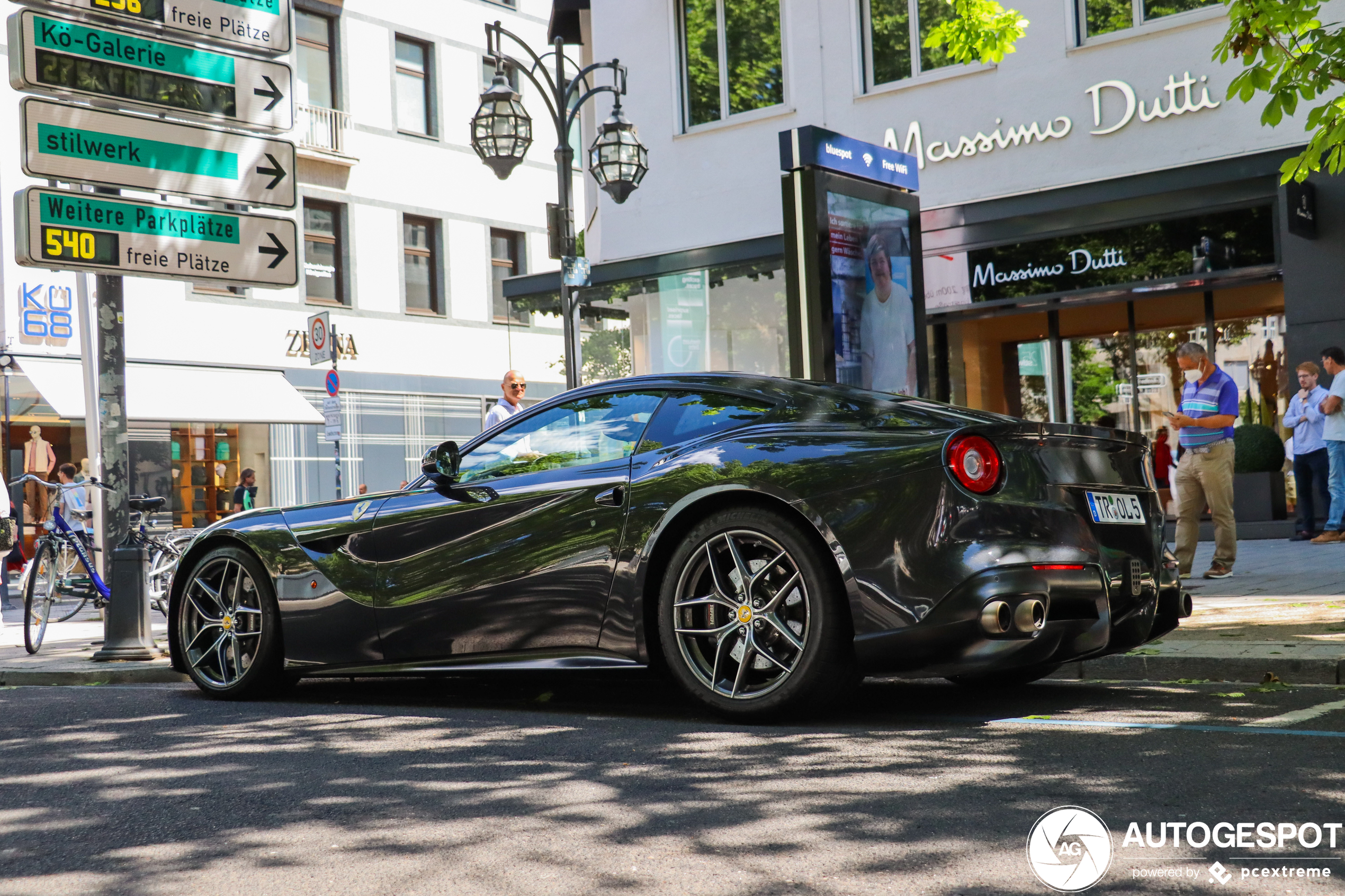 Ferrari F12berlinetta