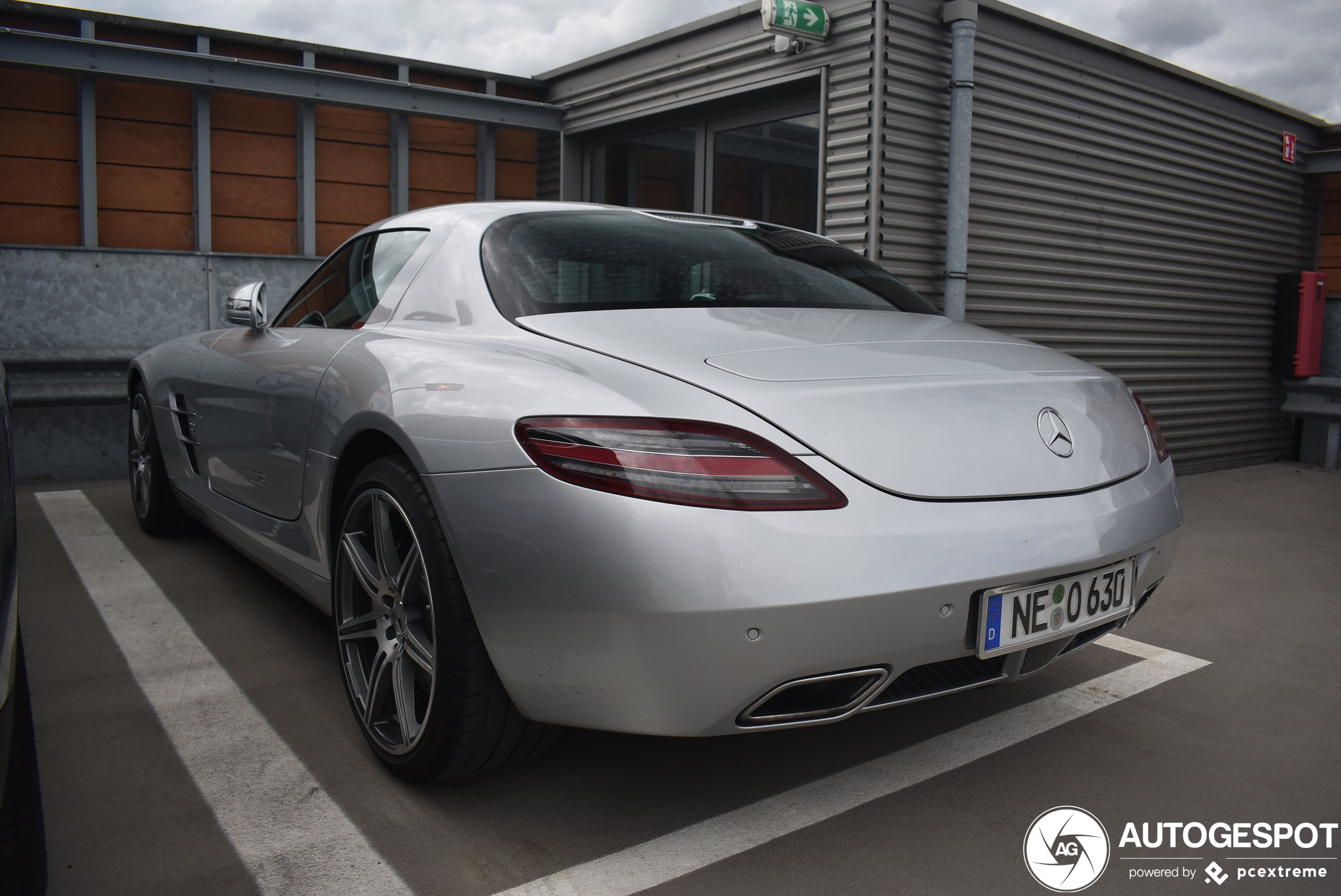 Mercedes-Benz SLS AMG