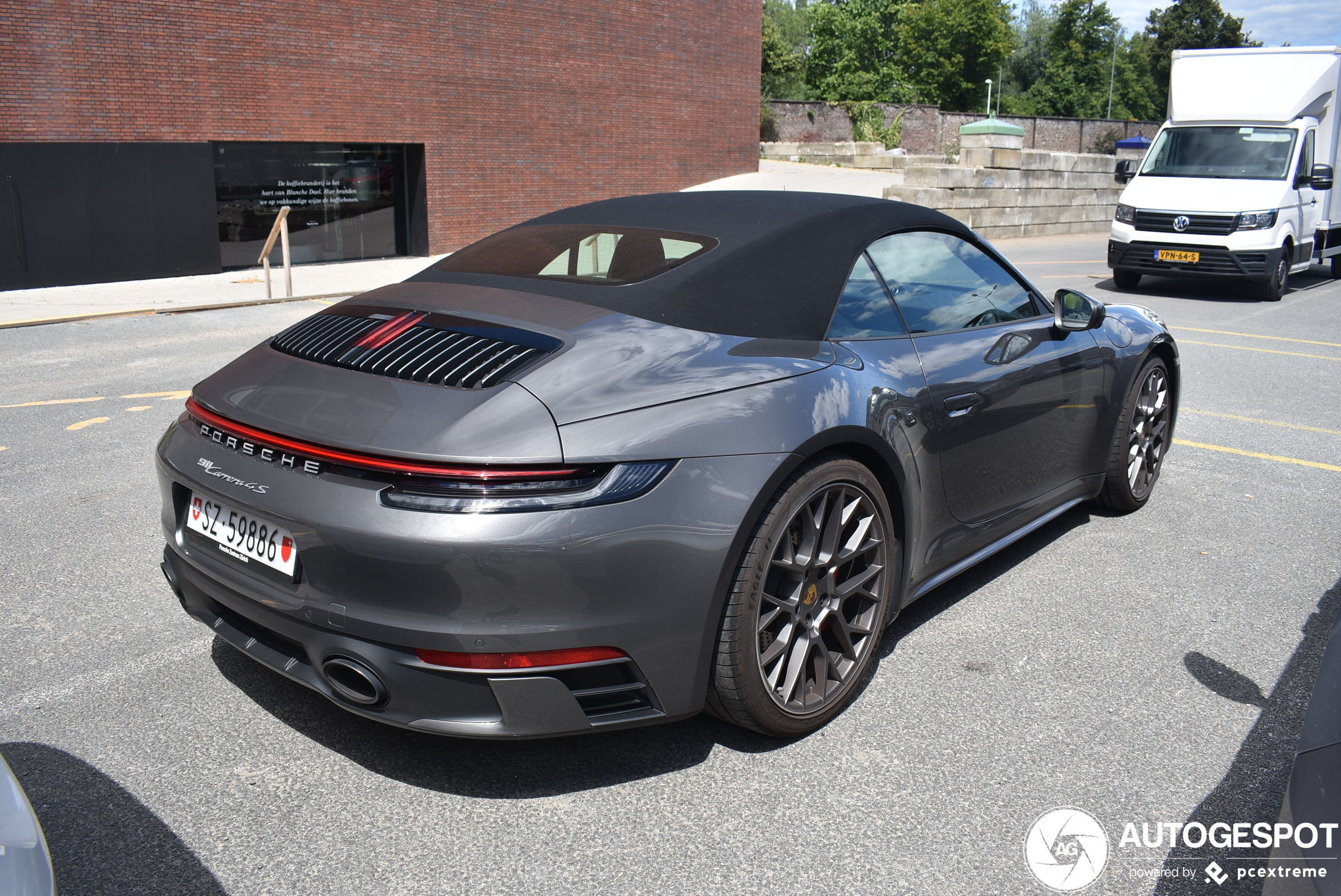 Porsche 992 Carrera 4S Cabriolet