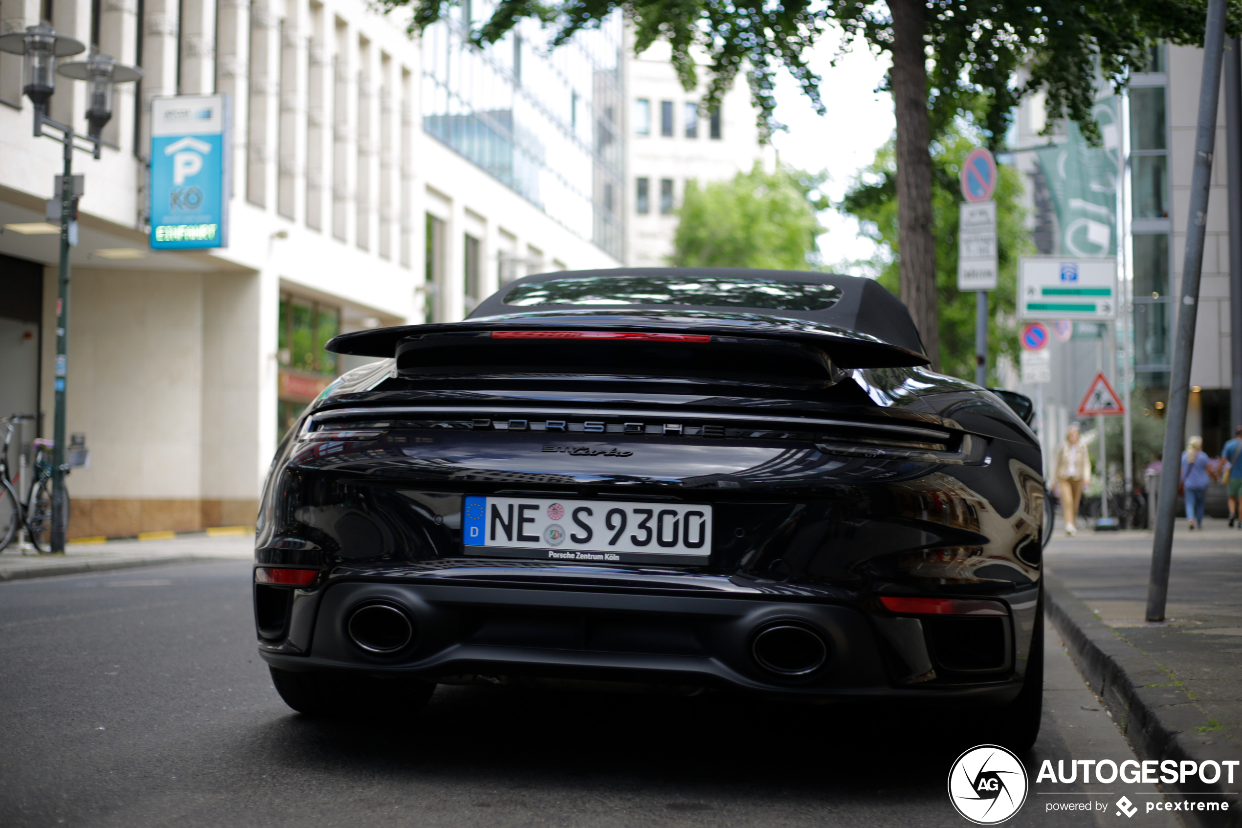 Porsche 992 Turbo Cabriolet