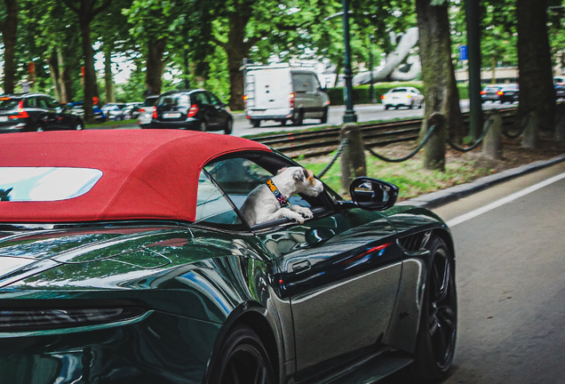 Aston Martin DBS Superleggera Volante