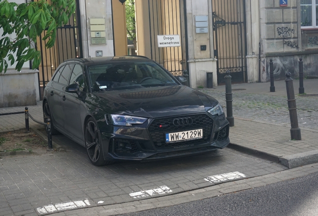 Audi RS4 Avant B9