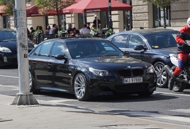 BMW M5 E60 2005