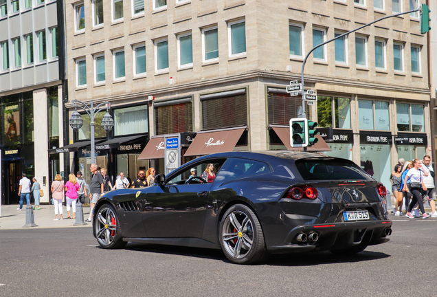 Ferrari GTC4Lusso