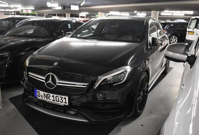 Mercedes-AMG A 45 W176 2015