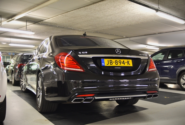 Mercedes-Benz S 63 AMG V222