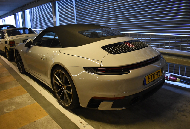 Porsche 992 Carrera 4S Cabriolet