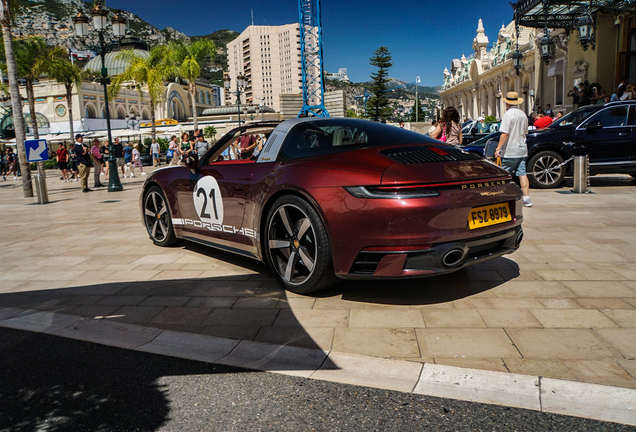 Porsche 992 Targa 4S Heritage Design Edition