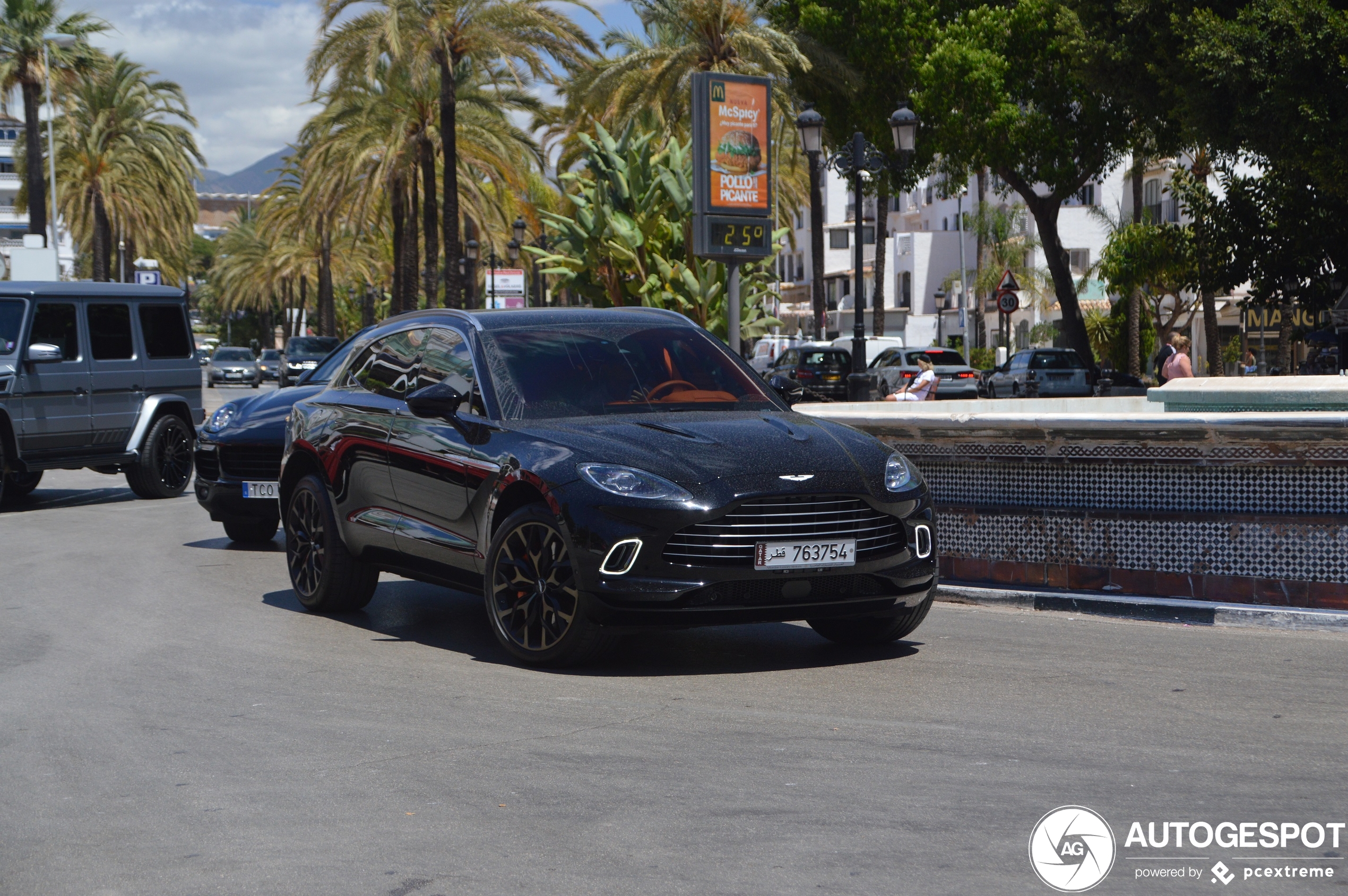 Aston Martin DBX