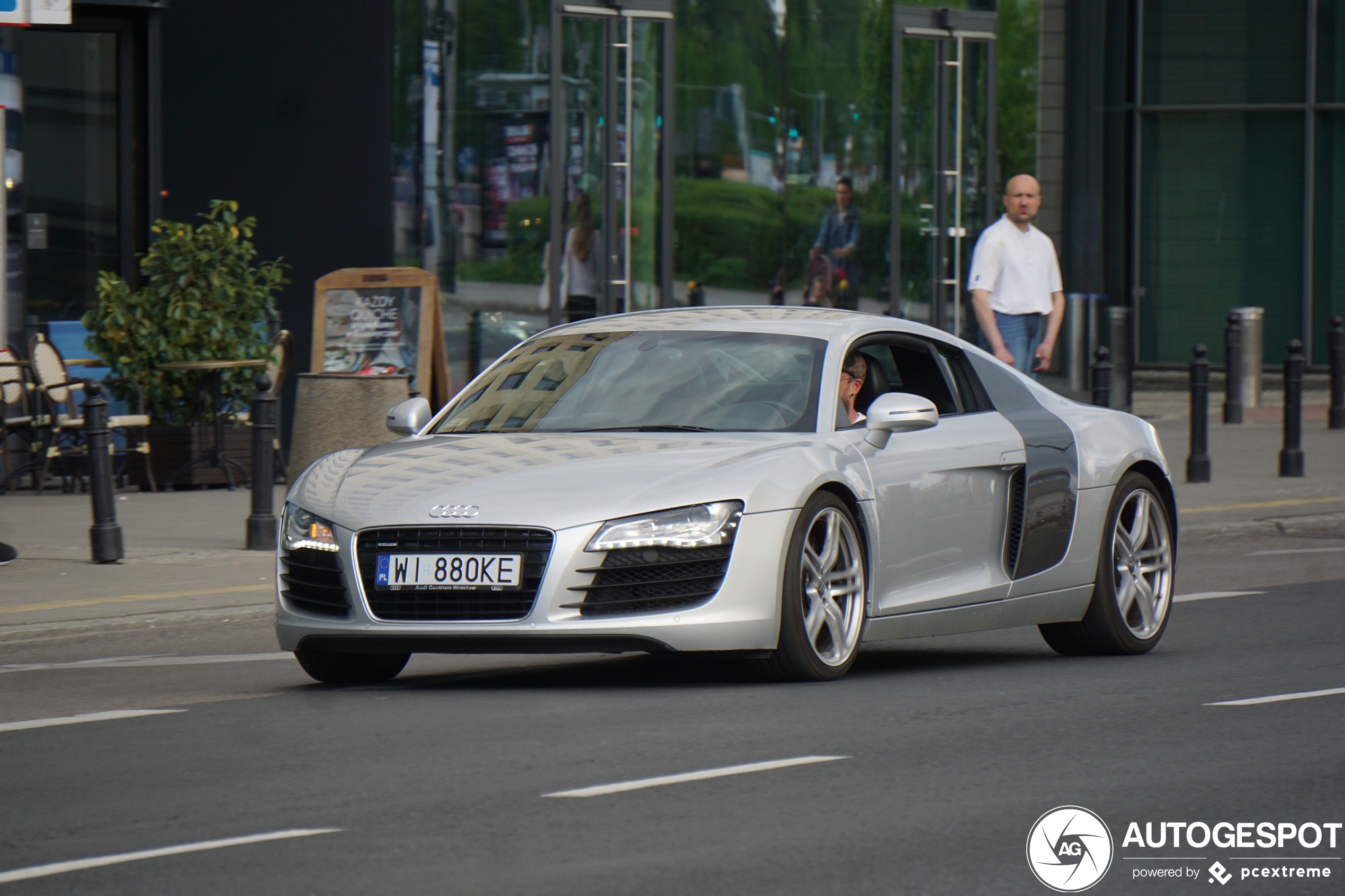 Audi R8