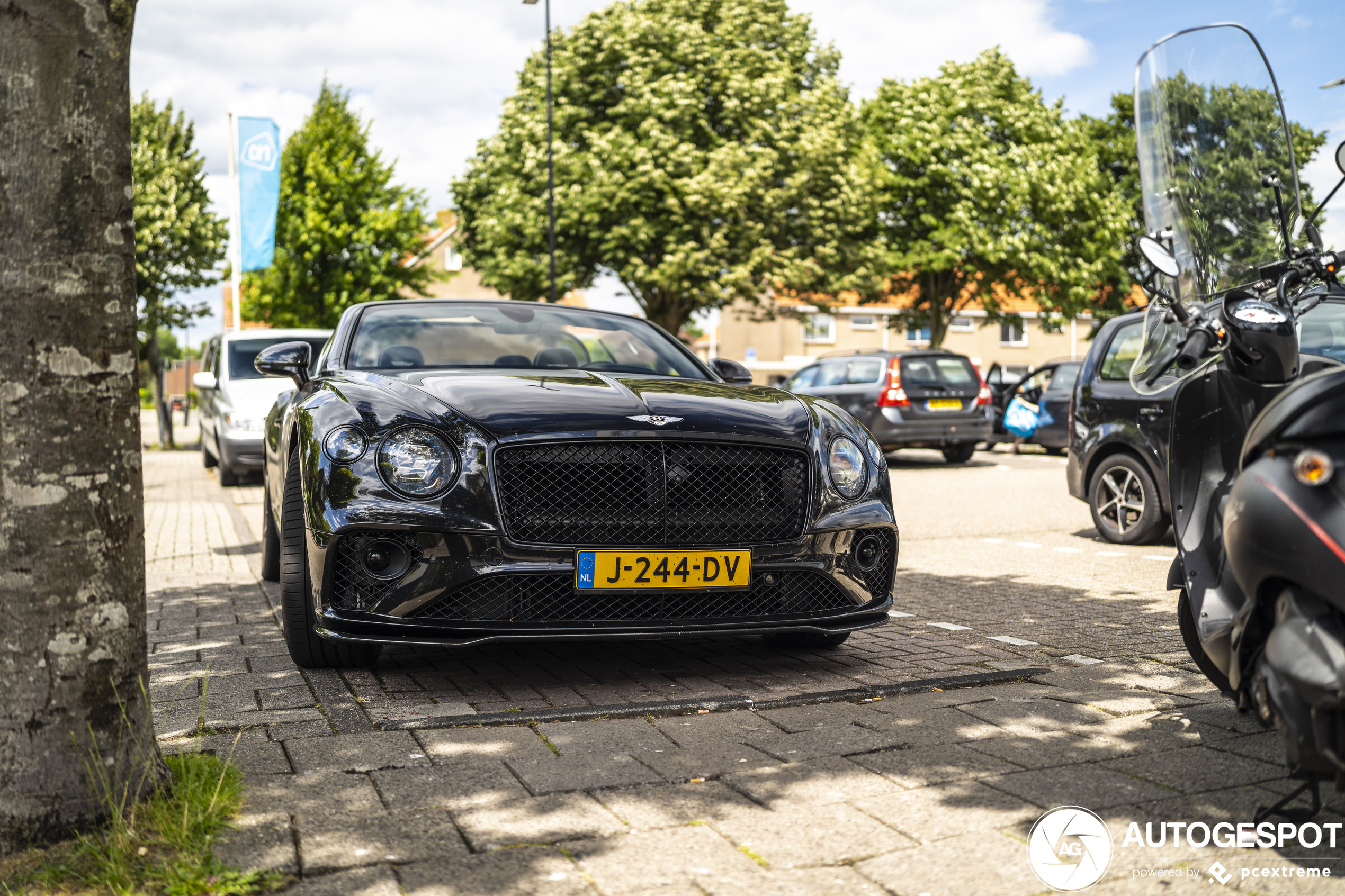 Bentley Continental GTC 2019