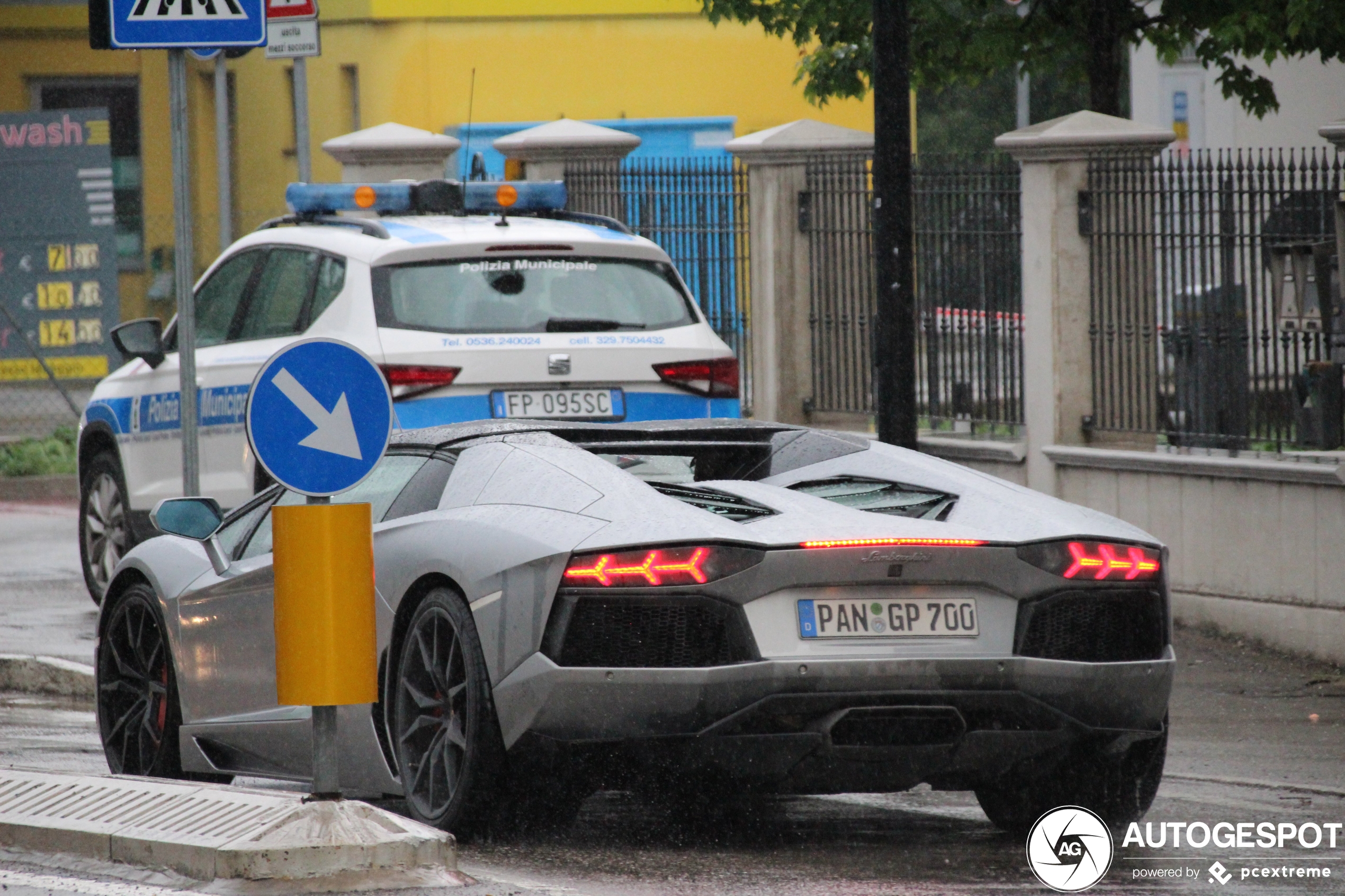 Lamborghini Aventador LP700-4 Roadster