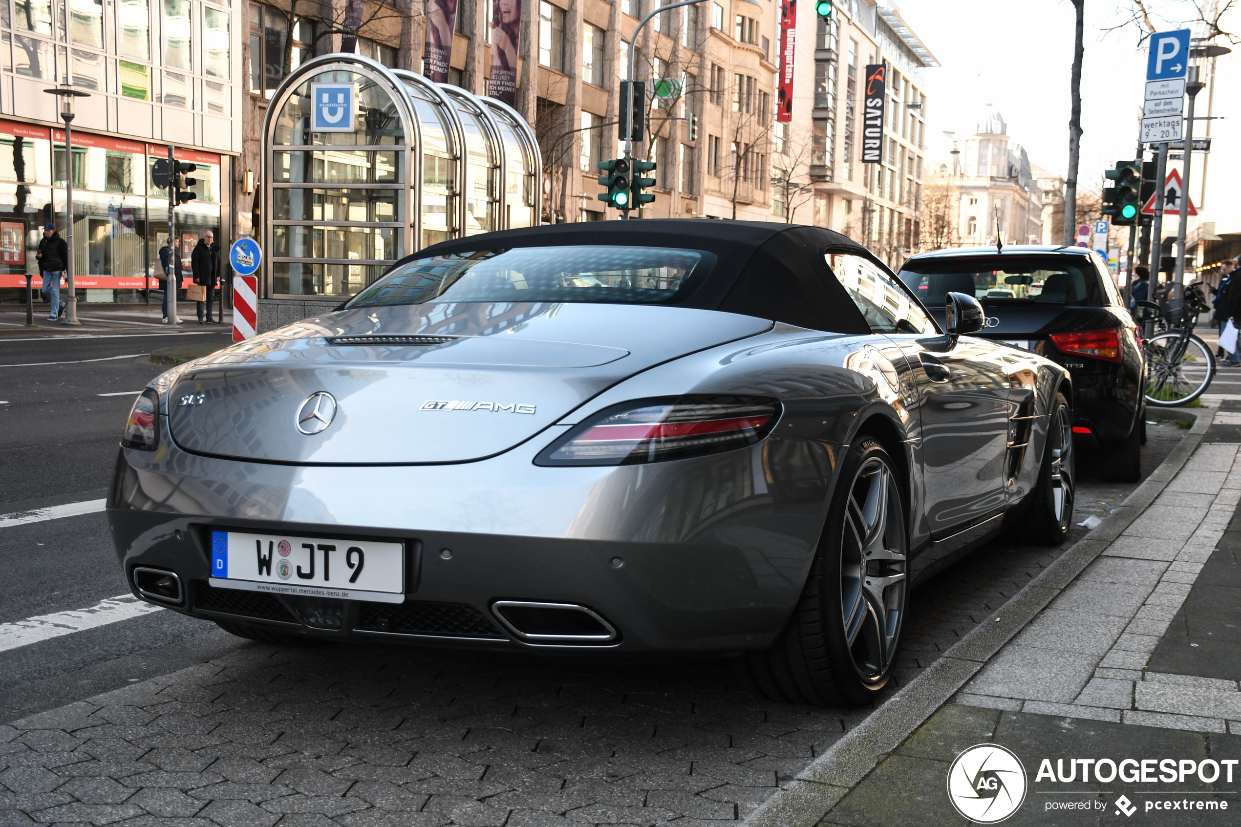 Mercedes-Benz SLS AMG GT Roadster