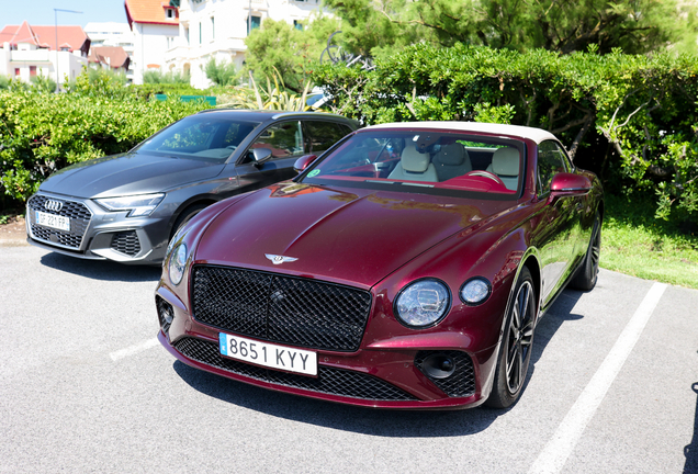 Bentley Continental GTC 2019