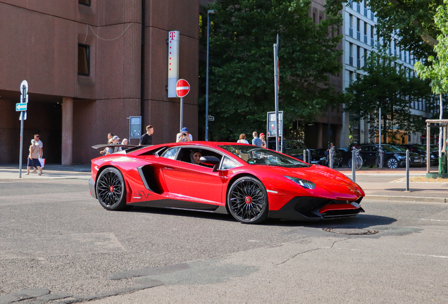 Lamborghini Aventador LP750-4 SuperVeloce