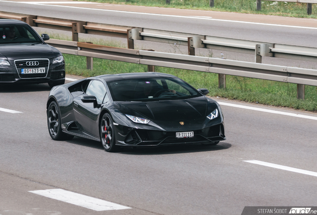 Lamborghini Huracán LP640-4 EVO