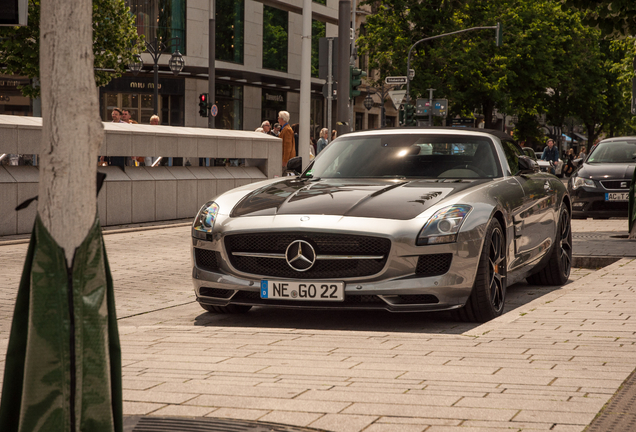 Mercedes-Benz SLS AMG GT Roadster Final Edition