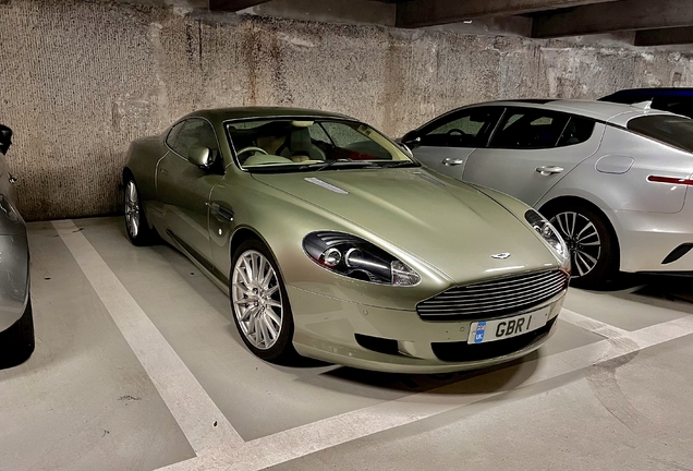 Aston Martin DB9