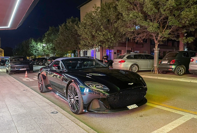 Aston Martin DBS Superleggera Volante