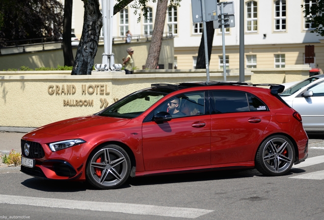 Mercedes-AMG A 45 S W177