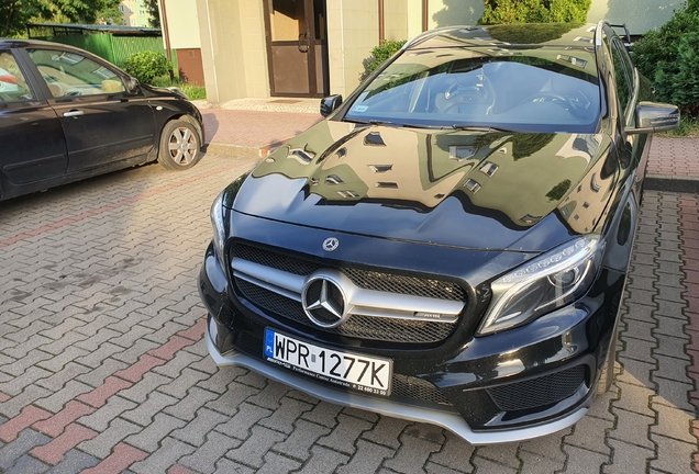 Mercedes-Benz GLA 45 AMG X156