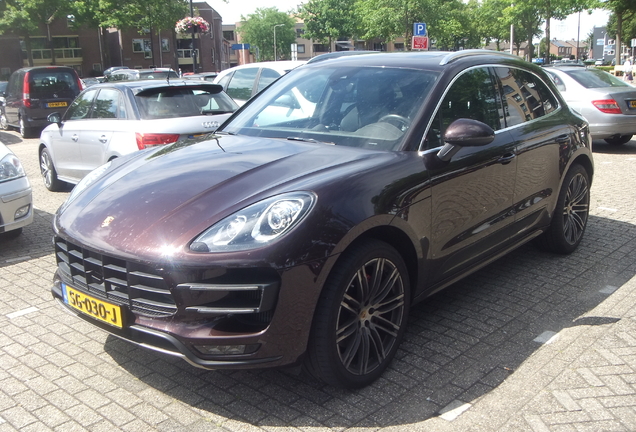 Porsche 95B Macan Turbo